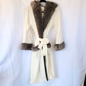 Pottery Barn Ombré Faux Fur Hooded Bath Robe